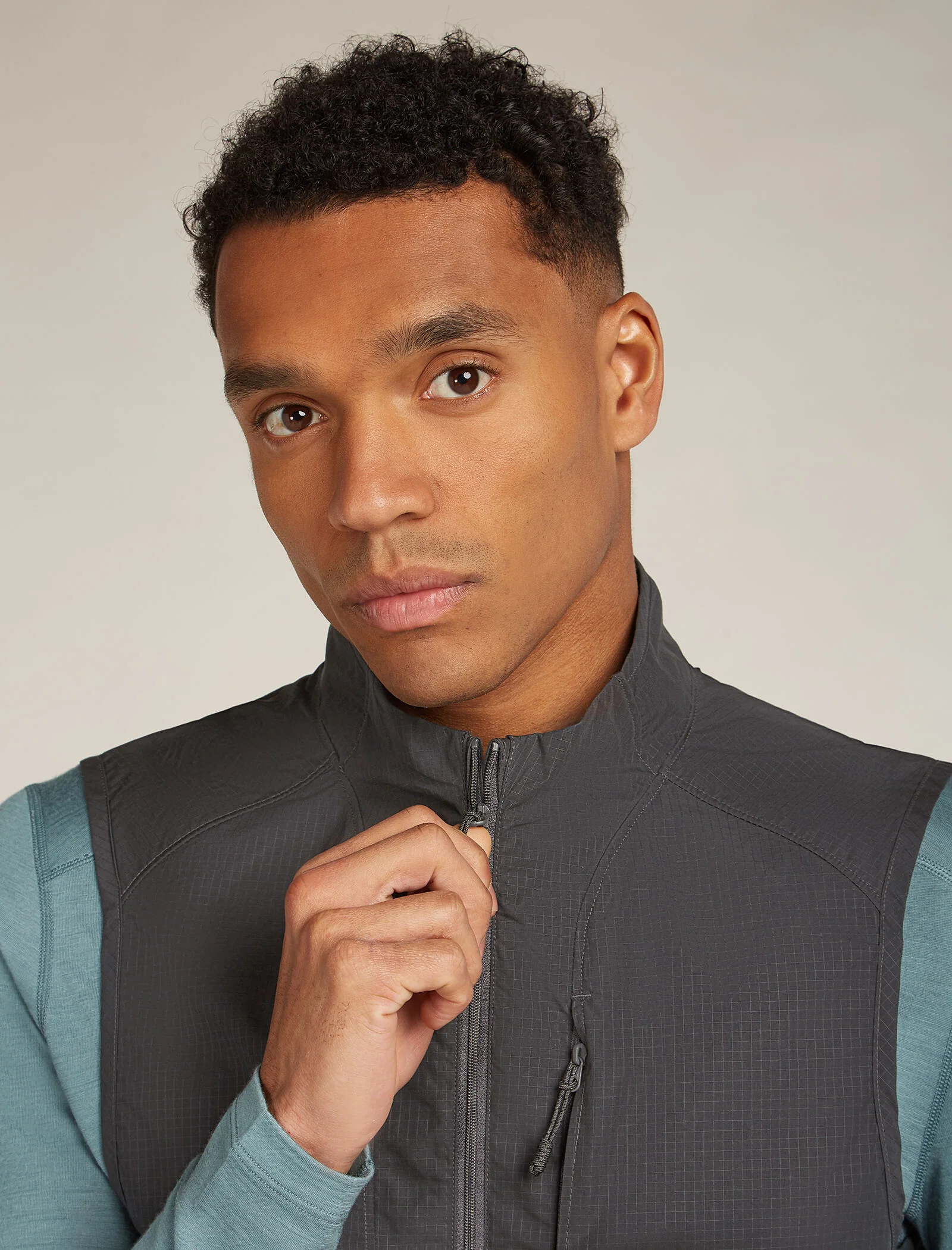 Men’s Shell+™ Cotton Elevation Windbreaker Vest - Image 7